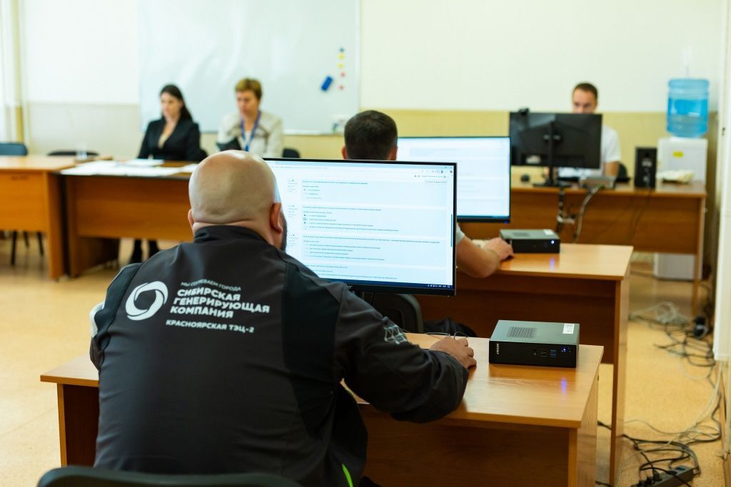 Энергетикам предстояло ответить на десять вопросов теста 2.jpg